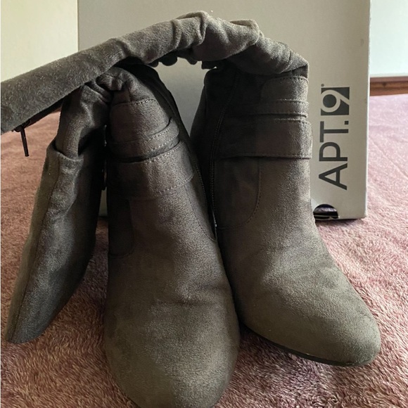 APT 9 Boot - Picture 2 of 7